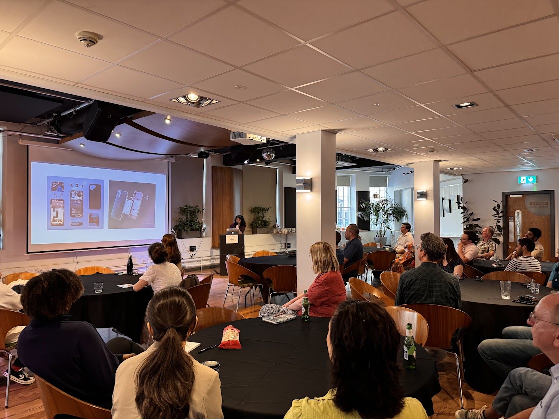 speaker tanvi vats presents her talk to ding audience